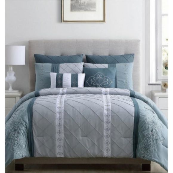 VCNY 7 Pieces king Comforter Set - Picture 5 of 6